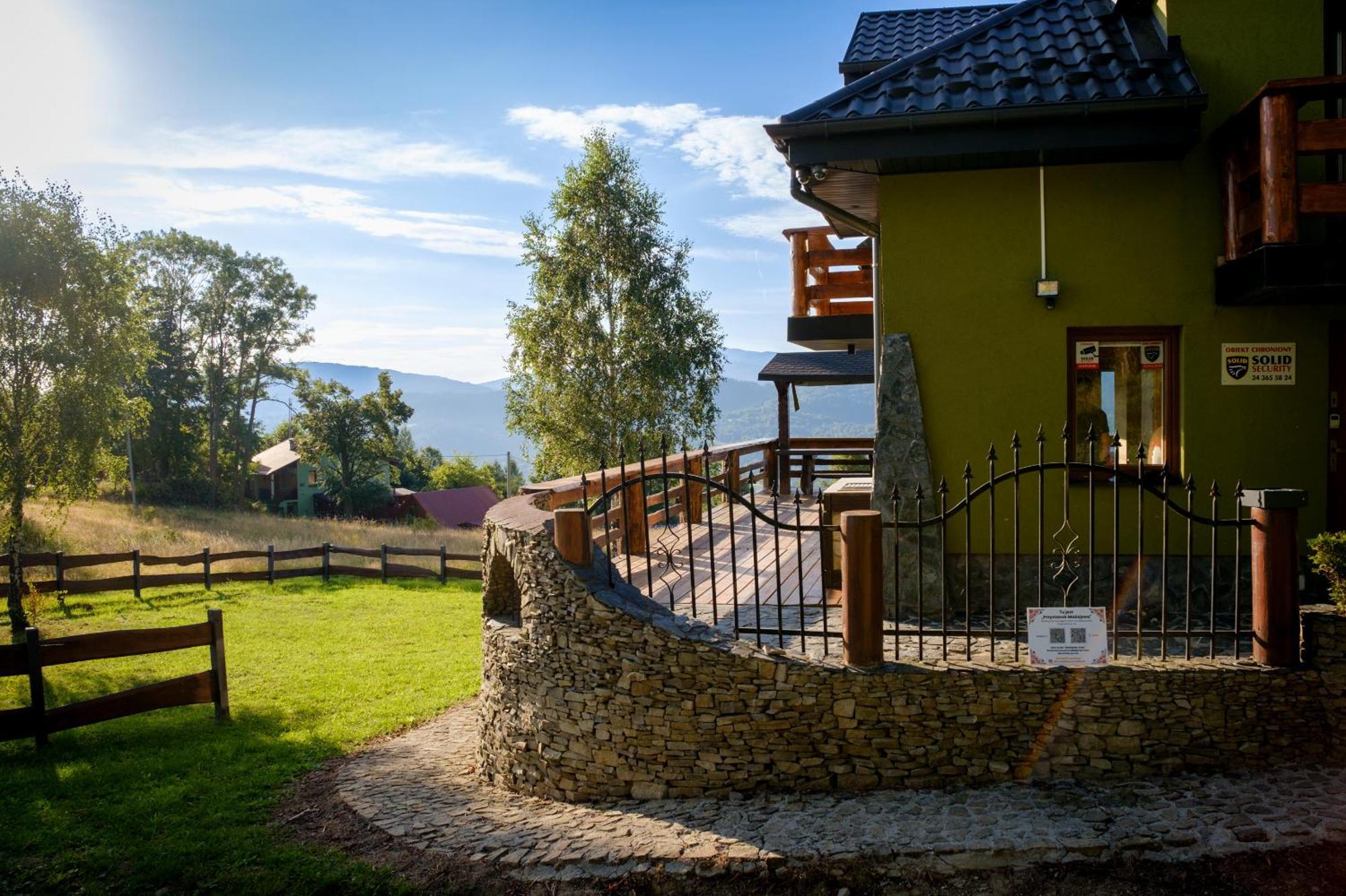 Przystanek Madejowa Villa Jeleśnia Exteriör bild