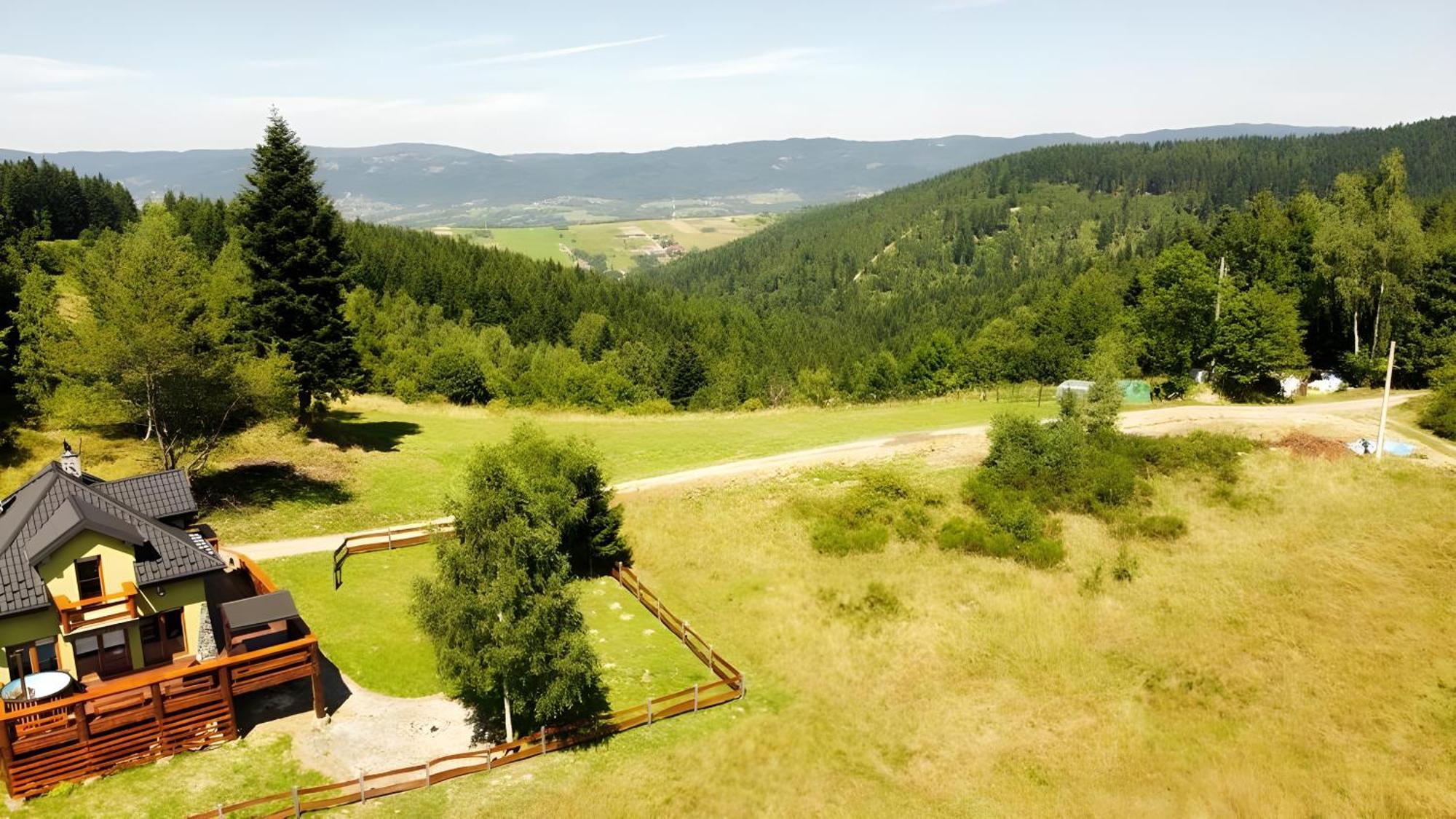 Przystanek Madejowa Villa Jeleśnia Exteriör bild